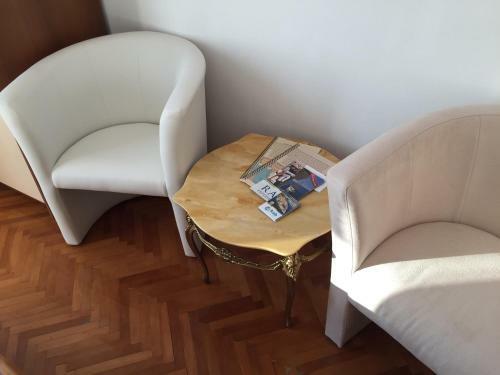 Hostal Apartments And Rooms Villa Luci