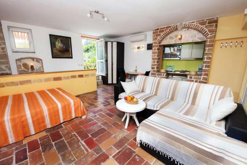 Hostal Studios Tommy