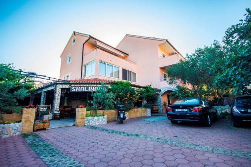 Apartments Skalinada