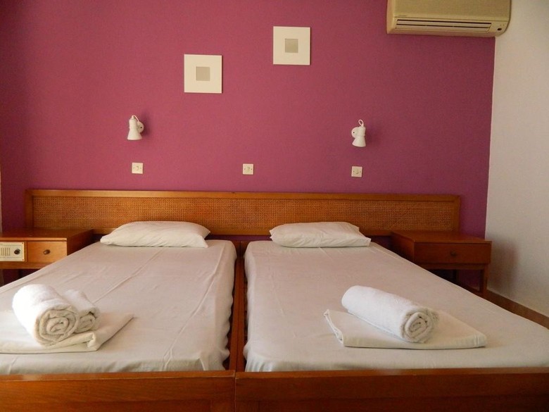 Hotel Telhinis