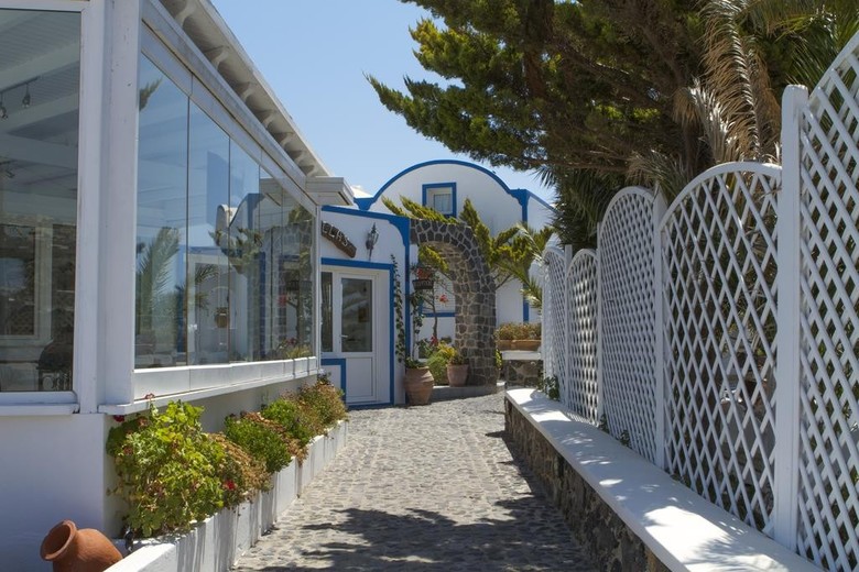 Hotel Milos