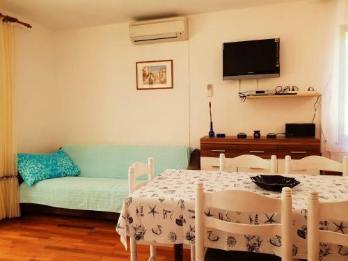 Apartments Srdo?