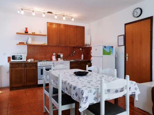 Apartments Srdo?