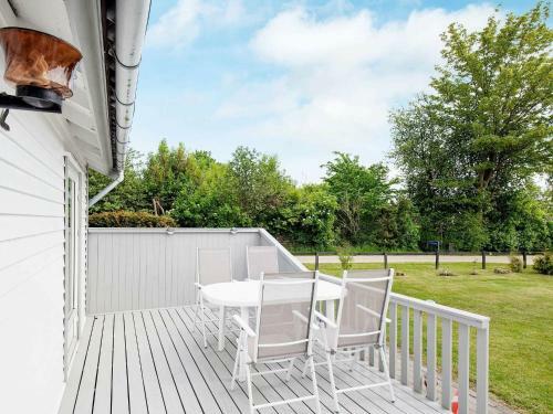 Three-bedroom Holiday Home In Stege 13
