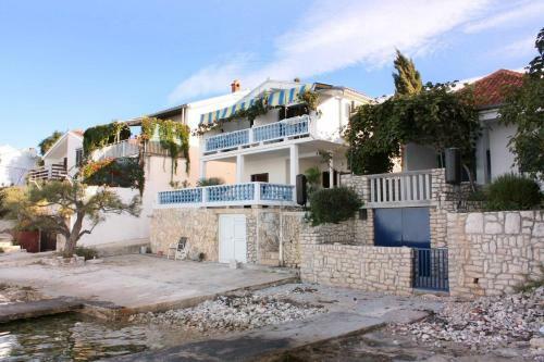 Apartments By The Sea Bibinje (zadar) - 5758