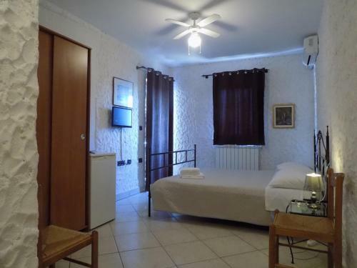 Hostal Rooms And Apartment Feral