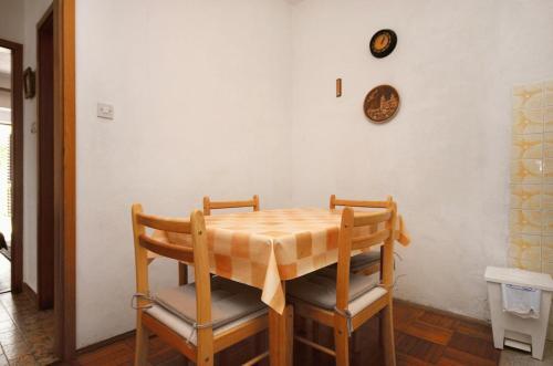 Apartments With A Parking Space Baska (krk) - 5412