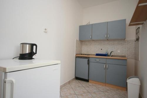 Apartments With A Parking Space Vodice - 6444