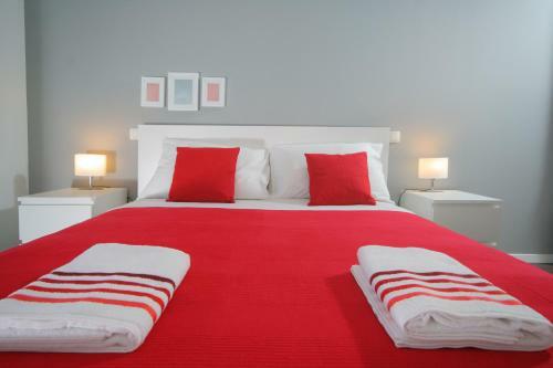 Charm Apartments And Rooms