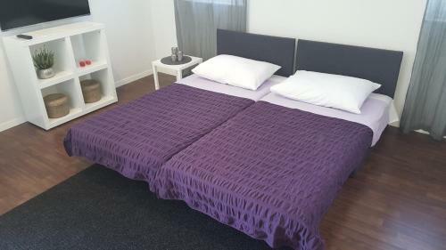 Charm Apartments And Rooms