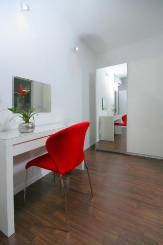 Charm Apartments And Rooms