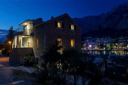 Hostal Apartments Beso