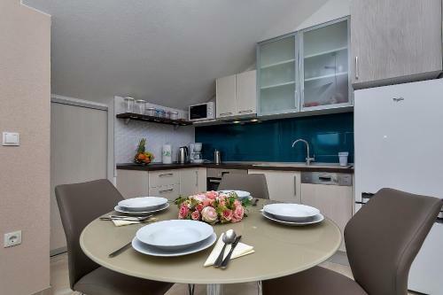 Hostal Apartments Beso