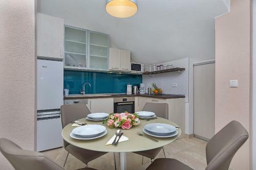 Hostal Apartments Beso