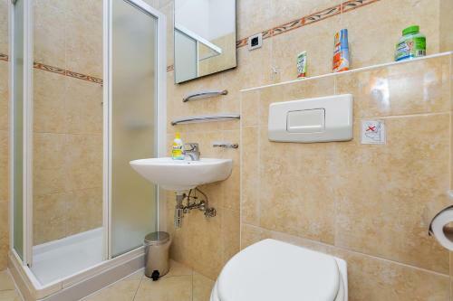 Apartamentos Guest House Villa Ana