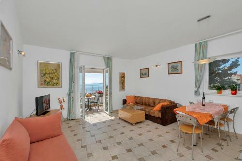 Apartamentos Guest House Villa Ana