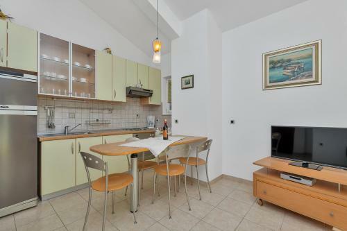 Apartamentos Guest House Villa Ana