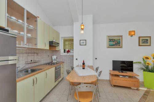 Apartamentos Guest House Villa Ana