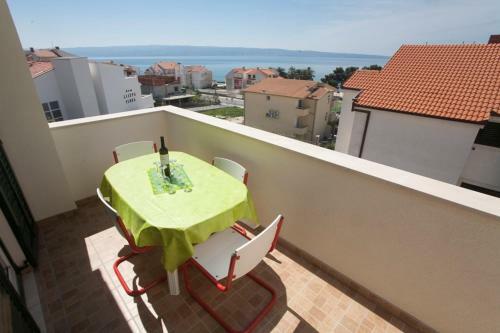 Apartments Tre?nja