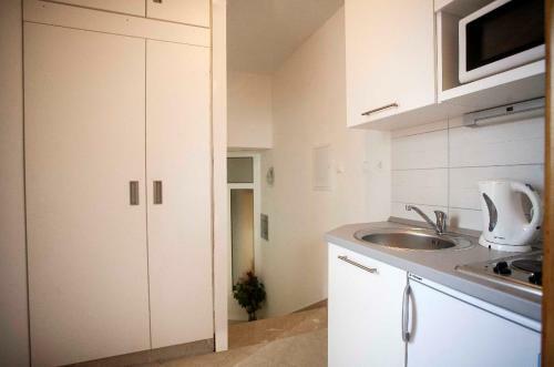 Apartments Tre?nja
