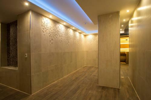 Adrion Aparthotel