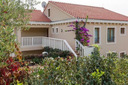Apartments - Villa Ana