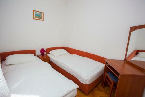 Apartments Ankora