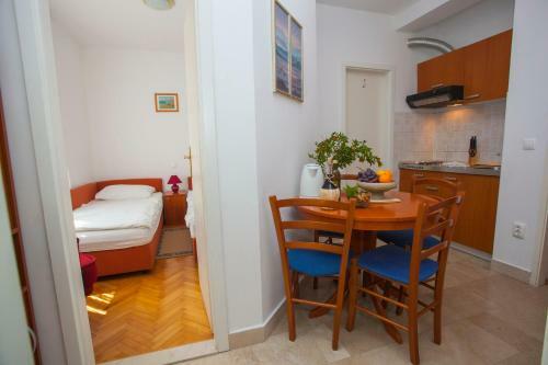 Apartments Ankora