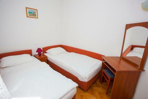 Apartments Ankora
