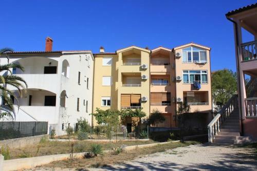 Apartments With Wifi Stinjan (pula) - 7245