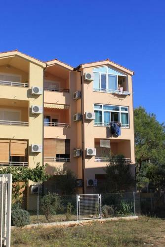Apartments With Wifi Stinjan (pula) - 7245