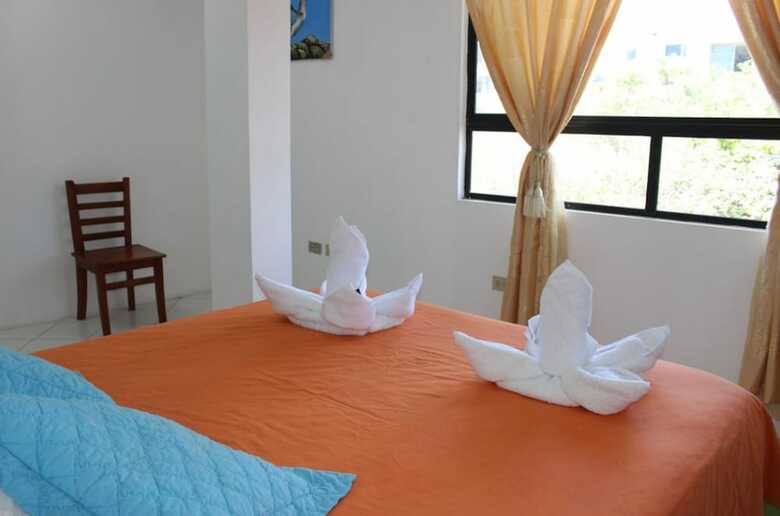 Hotel The Island Home