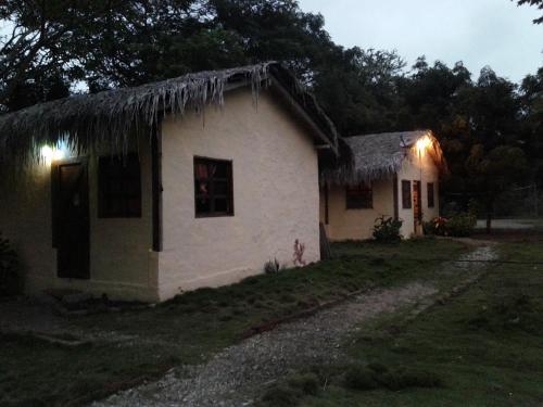 Hostal Caba�as La Chicharra