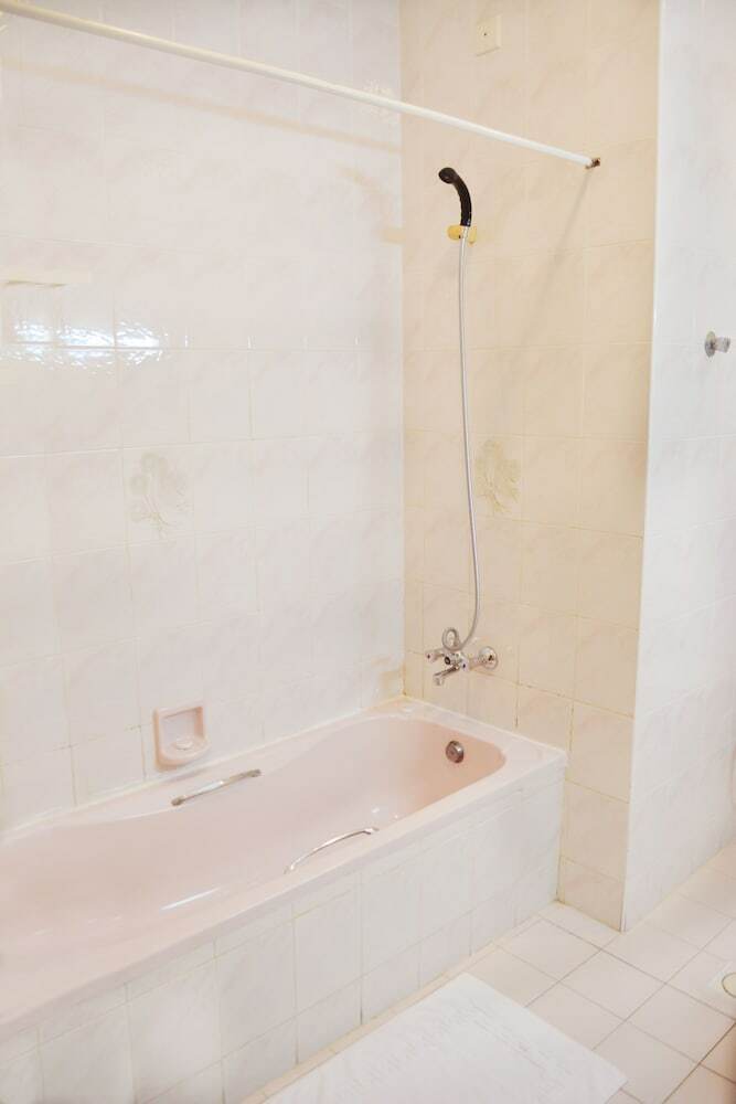 Galaxy Plaza Hotel
