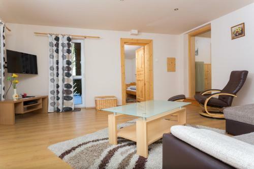 Albergue Apartments Zdiar