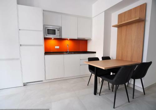 Caleta Homes - Apartamentos Tribuna