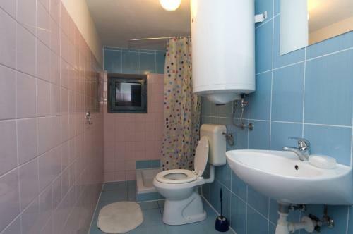 Hostal Alibi B11