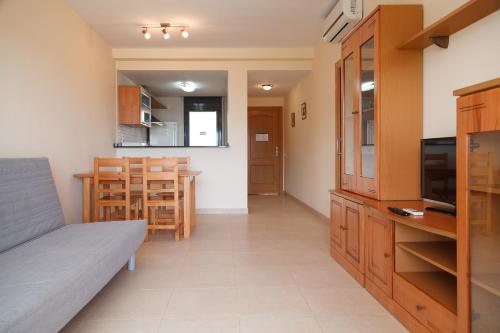 Uhc Platja D'or Family Apartments