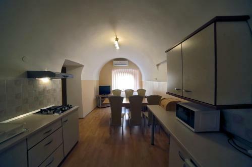 Bed & Breakfast Rooms & Apartments ?ilak