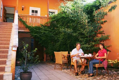 Bed & Breakfast Rooms & Apartments ?ilak