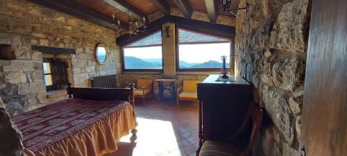 Castell De Lla�s