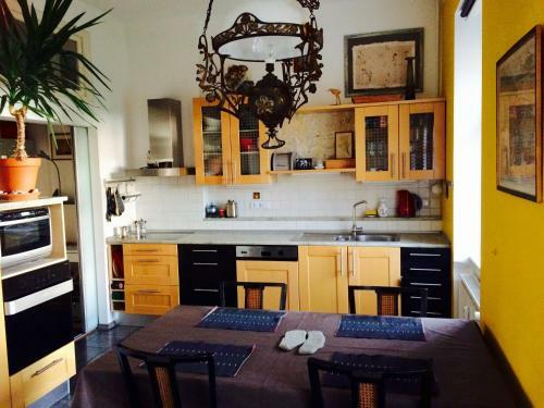 Art Aemona Apartment
