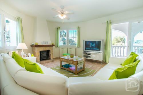 Abahana Villas Alosta
