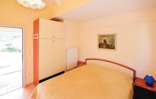 Apartment Izola With Sea View 04