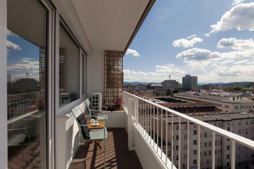 Charming Terrace Apartment
