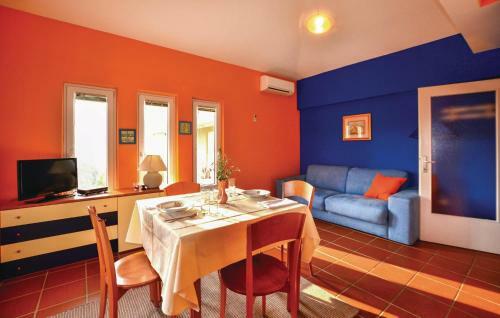 Apartment Izola With Sea View 05