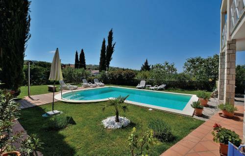 Apartment Izola With Sea View 05