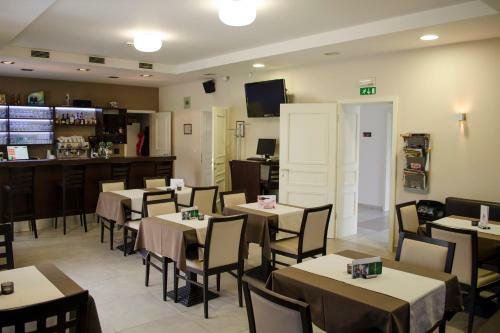 Hostal Vila Monet