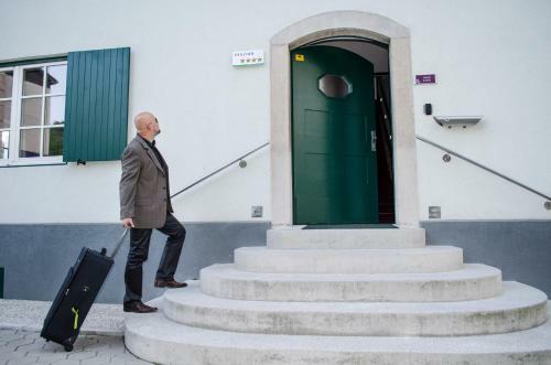Hostal Vila Monet