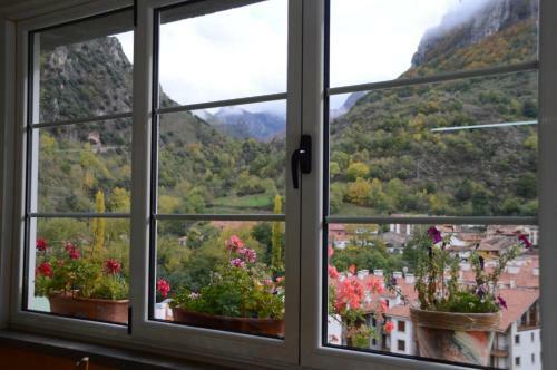 Hostal Parador Pe�avera